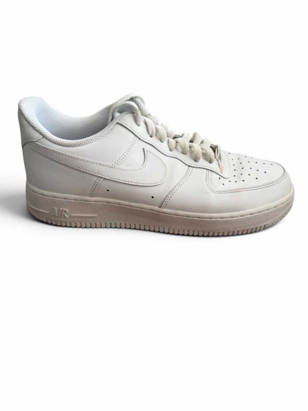 Nike Men’s White Leather Low-Top Swoosh Sneakers